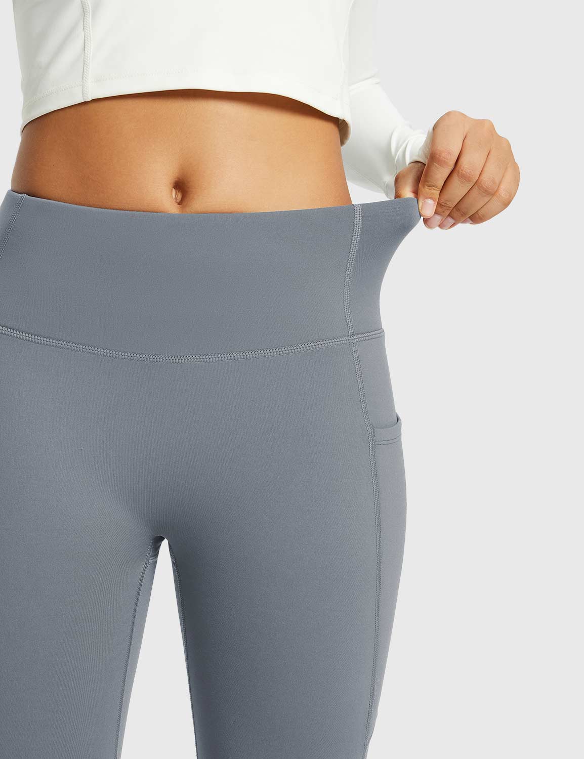 Baleaf Women's High-Rise Soft Thermal Flare Pants Smoked Pearl Details